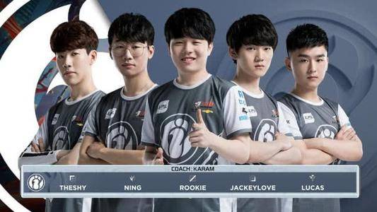 间三度夺得 间三度夺得